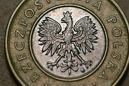 Монета, посвященная 65-летию освобождения Освенцим-Биркенау